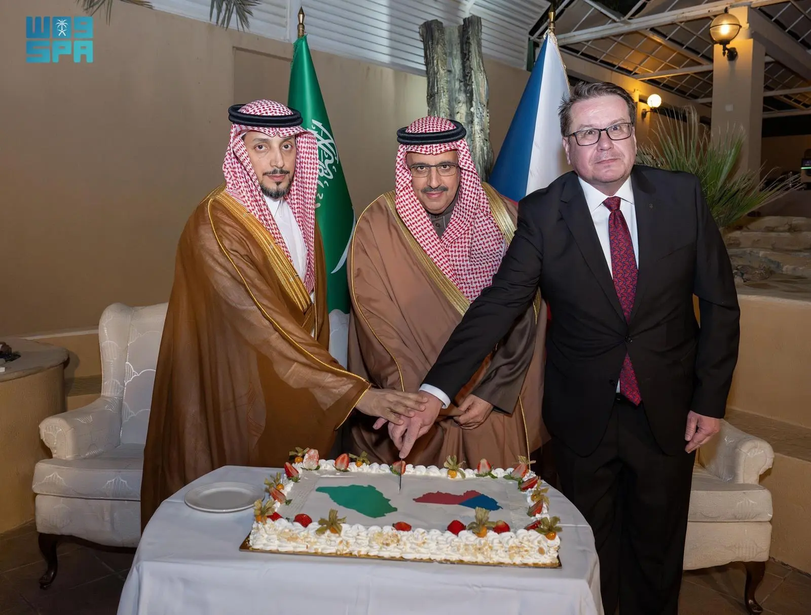 Dr. Faisal bin Abdulaziz Al-Sudairi, Undersecretary of Riyadh Region, and Czech Ambassador Pavel Kafka jointly cut a cake decorated with the flags of Saudi Arabia and the Czech Republic during the Czech National Day reception at the ambassador’s residence in Riyadh.